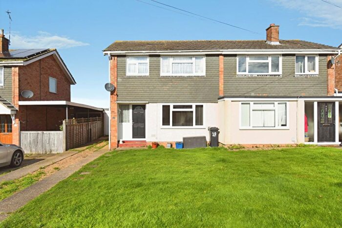 3 Bedroom Semi-Detached House For Sale In Hillside Road, Southminster, Essex, CM0