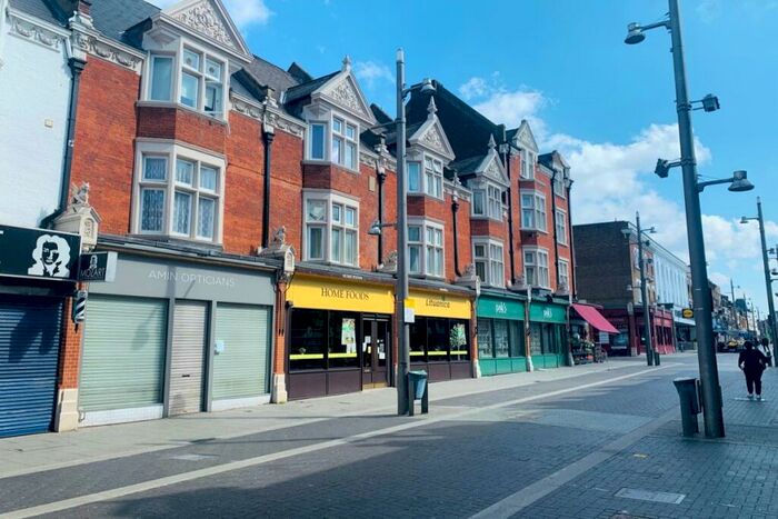 4 Bedroom Flat To Rent In High Street, Walthamstow, London, E17