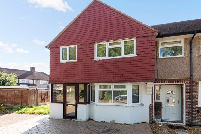 4 Bedroom Semi-Detached House For Sale In Berwick Crescent, Sidcup, DA15