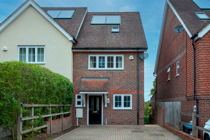 4 Bedroom Semi-Detached House To Rent In Tupwood Gardens, Caterham, CR3