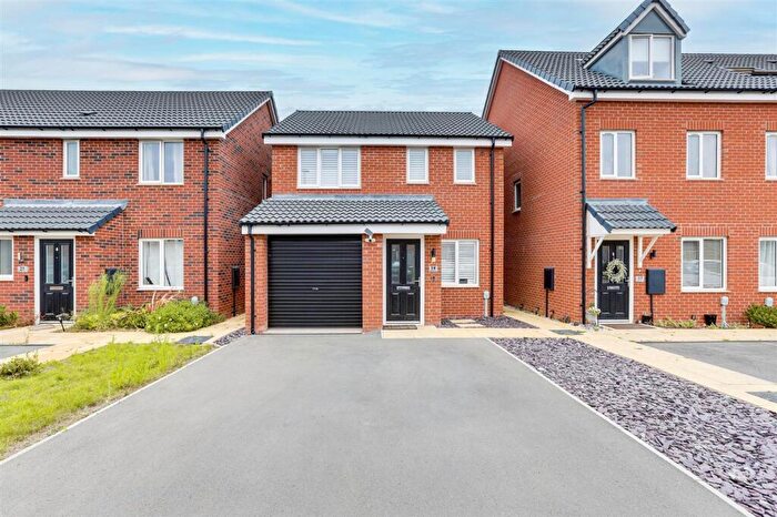 3 Bedroom House For Sale In Mandarin Close, Burton Joyce, NG14