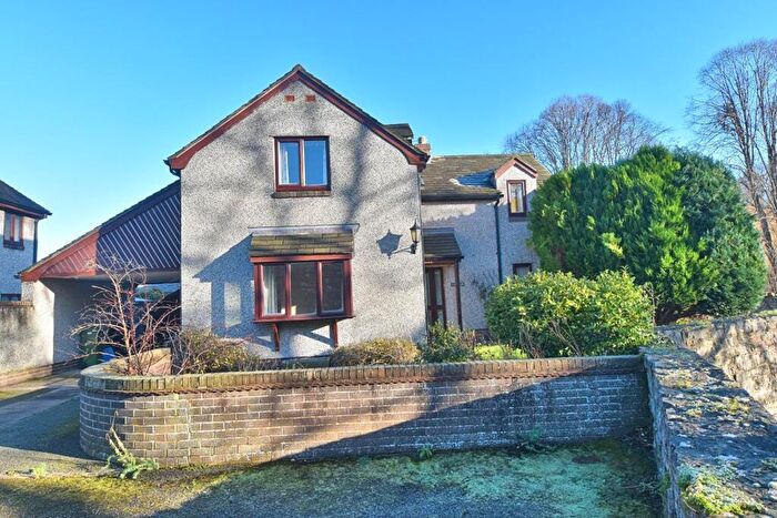 3 Bedroom House For Sale In Maes Ffynnon, Ruthin, LL15