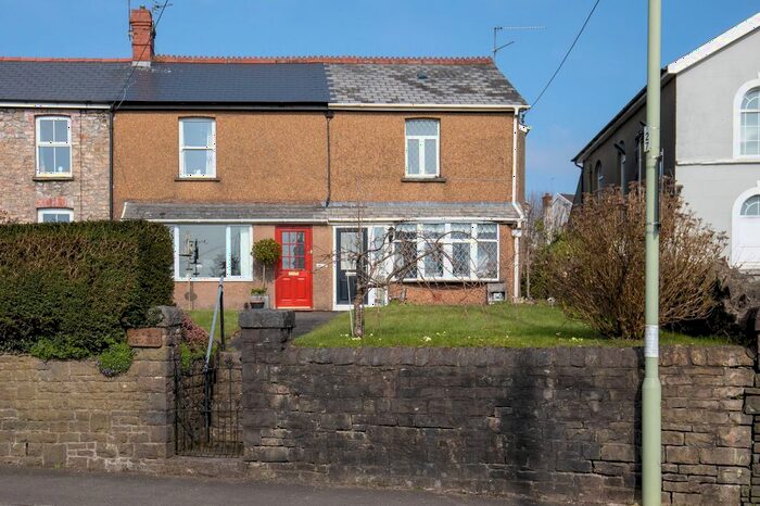 3 Bedroom Cottage For Sale In Groesfaen, Pontyclun, CF72