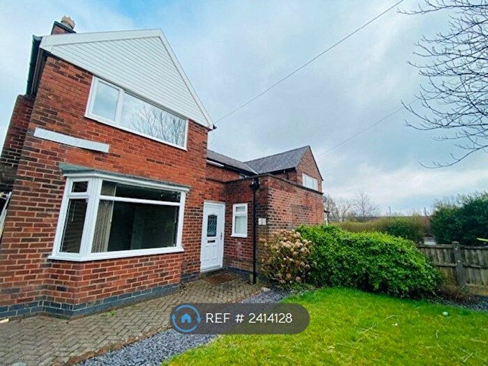 3 Bedroom Semi-Detached House To Rent In Bardsley Avenue, Warrington, WA5