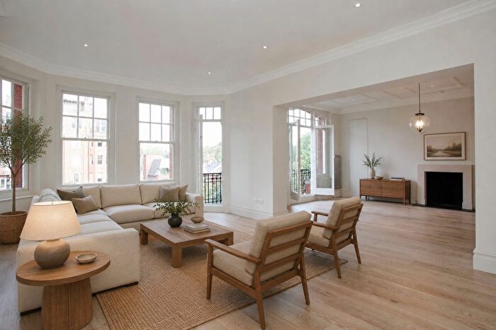 5 Bedroom Flat To Rent In Oakwood Court, London, W14