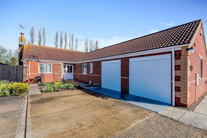3 Bedroom Detached Bungalow For Sale In Field Avenue, Tydd St. Giles, Wisbech, PE13