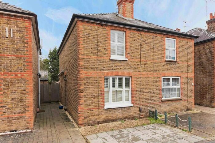 2 Bedroom Semi-Detached House To Rent In Hogshill Lane, Cobham, KT11