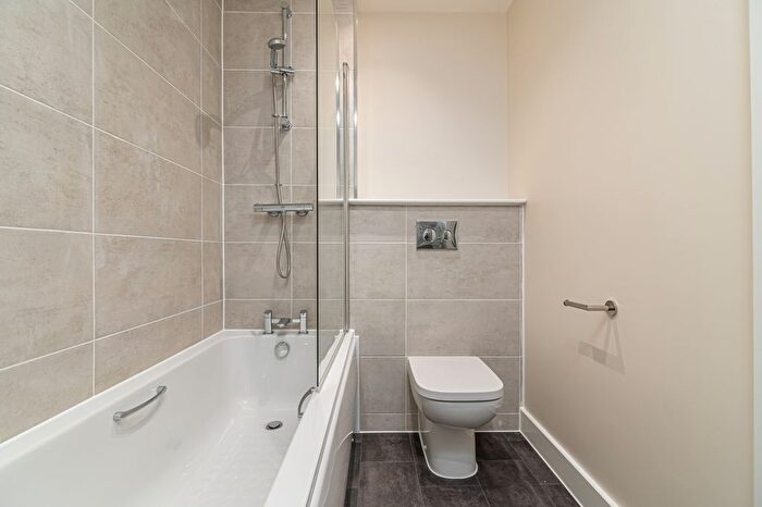 1 Bedroom Flat To Rent In Hunslet House, Station Quarter, Station Road, Corby, NN17
