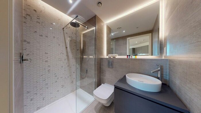 Studio To Rent In Riverbank Way, Brentford, TW8