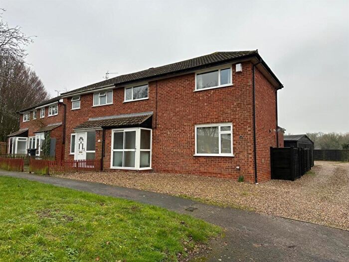 3 Bedroom Semi Detached House For Sale In Lavenham Way, Stowmarket, IP14