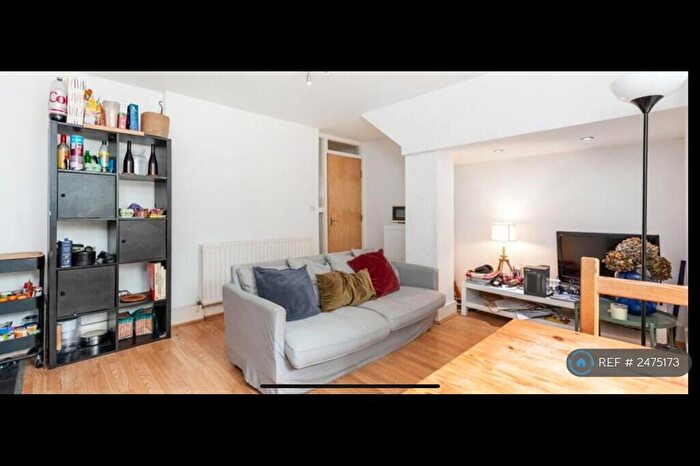 4 Bedroom Flat To Rent In Narford Rd, London, E5