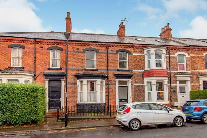 2 Bedroom Flat To Rent In Stanhope Road North, Darlington, County Durham, DL3