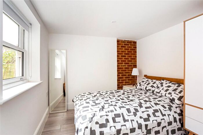 2 Bedroom Apartment To Rent In City Road, Winchester, Hampshire, SO23