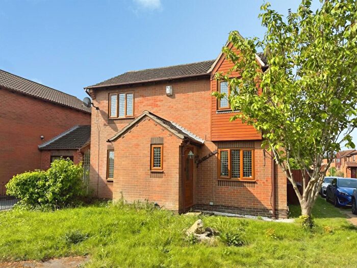 3 Bedroom Link Detached House For Sale In Holdenby Road, Lincoln, LN2
