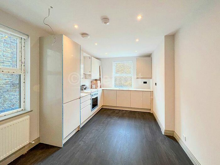 4 Bedroom Maisonette To Rent In Archway Road, London, N19