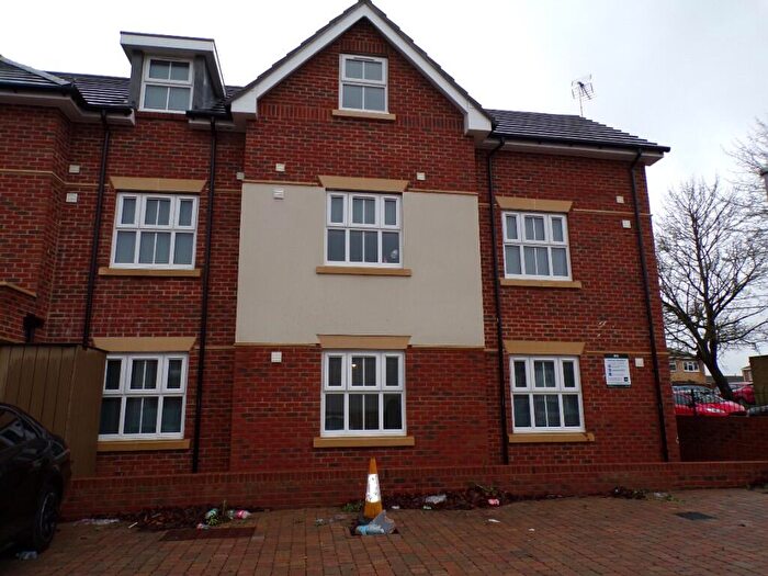 Studio To Rent In Charndon Close, Reading, Berkshire, RG2