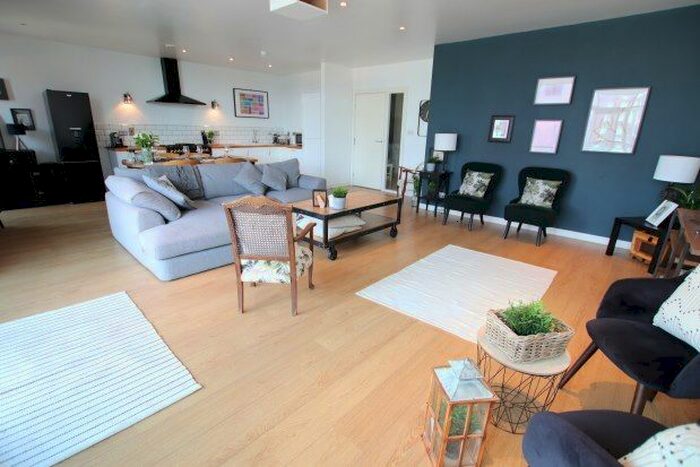 2 Bedroom Flat To Rent In Finnieston Street, Glasgow, G3