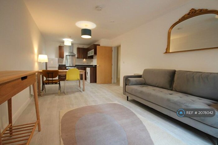 2 Bedroom Flat To Rent In Vicarage Place, Derby, DE22