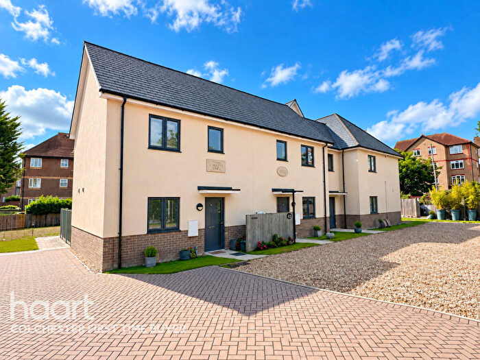 1 Bedroom Apartment For Sale In Priory Street, Colchester, CO1