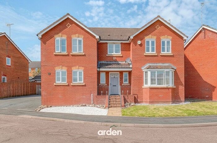 4 Bedroom Detached House For Sale In Robins Lane, Redditch, B97