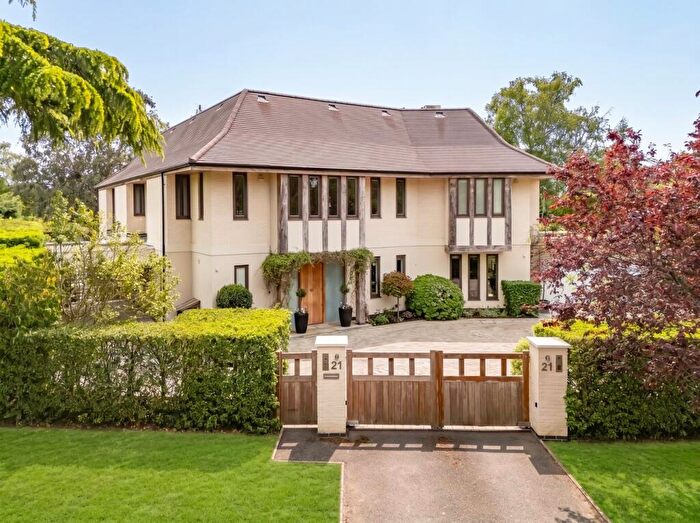 6 Bedroom Detached House For Sale In Oxshott Rise, Cobham, KT11