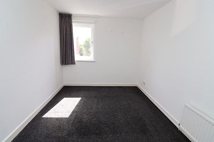 1 Bedroom Flat To Rent In Baker Street, Shawlands, Glasgow, G41