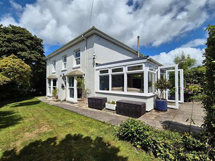 5 Bedroom Detached House For Sale In Mount Bennett Road, Tywardreath, PL24