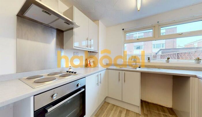 3 Bedroom Semi-Detached House To Rent In Hathersage Gardens, South Shields, NE34