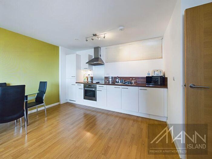 1 Bedroom Flat For Sale In Mann Island, Liverpool, L3