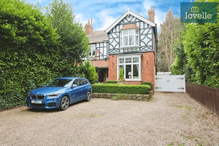 3 Bedroom Semi-Detached House For Sale In St Marys Lane, Louth, LN11