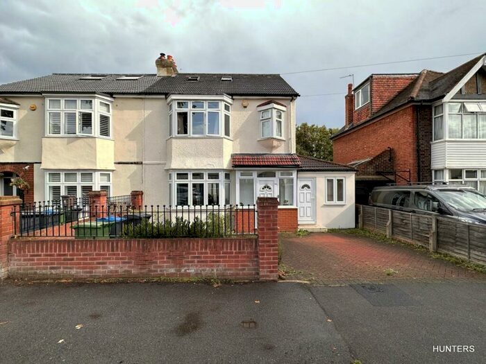 5 Bedroom End Of Terrace House To Rent In Onslow Road, New Malden, KT3