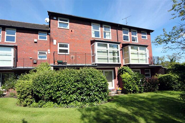 1 Bedroom Apartment To Rent In Windsor, Berkshire, SL4