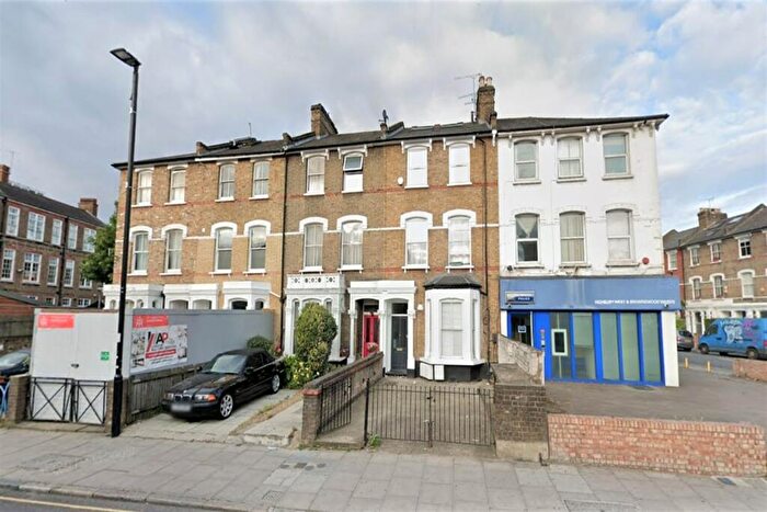 1 Bedroom Flat To Rent In Blackstock Road, Finsbury Park, N4