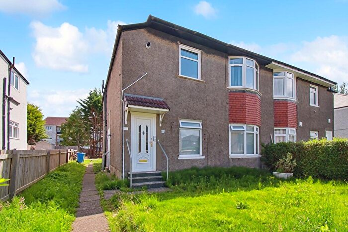 3 Bedroom Apartment To Rent In Muirdrum Avenue, Cardonald, Glasgow, G52