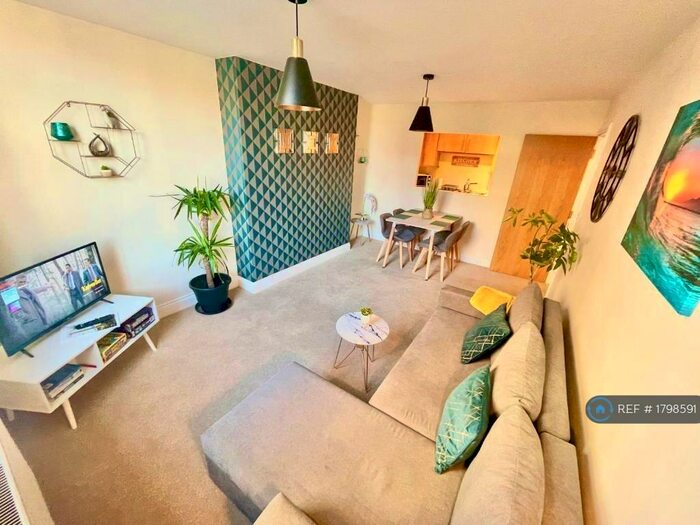 1 Bedroom Flat To Rent In Wessex House, Bournemouth, BH1