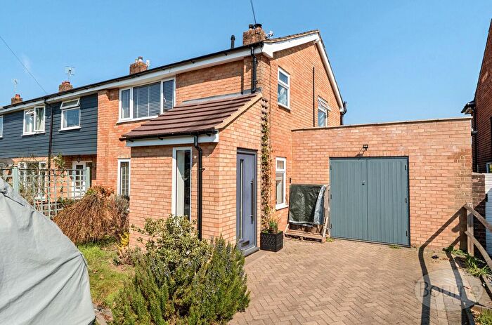 3 Bedroom Detached House For Sale In Rush Croft, Godalming, Surrey, GU7