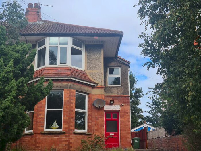 2 Bedroom Apartment To Rent In Birkenhead Road, Hoylake, Wirral, CH47