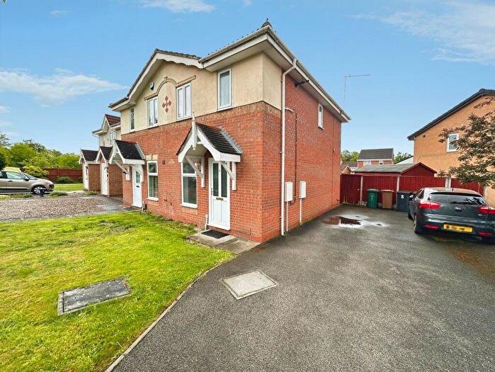 2 Bedroom Semi Detached House For Sale In Arnside Close, Church Gresley, Swadlincote, Derbyshire, DE11