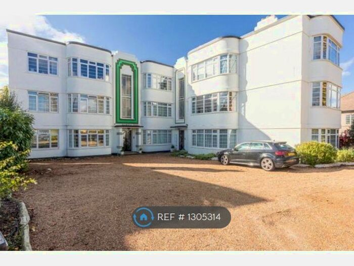 2 Bedroom Flat To Rent In South Norwood Hill, London SE25