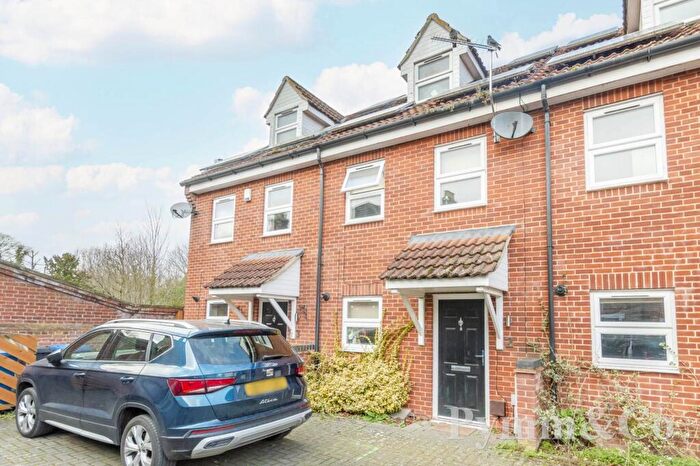 3 Bedroom House For Sale In Old Laundry Court, Norwich, NR2