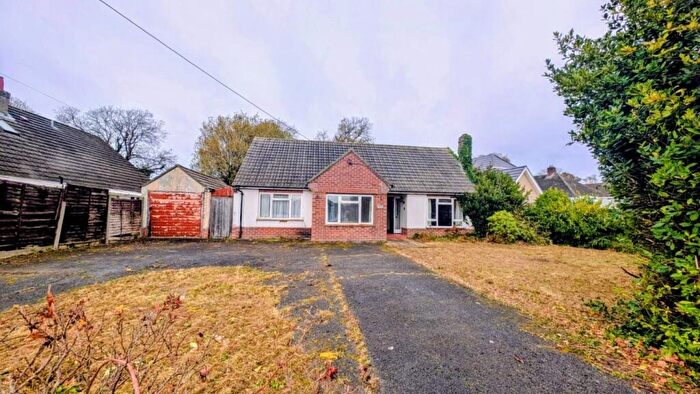 3 Bedroom Bungalow For Sale In Hazelwood Avenue, New Milton, Hampshire, BH25