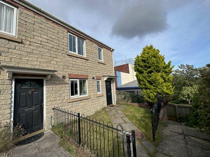 3 Bedroom Semi-Detached House To Rent In Ivyway, Chester Le Street, DH2