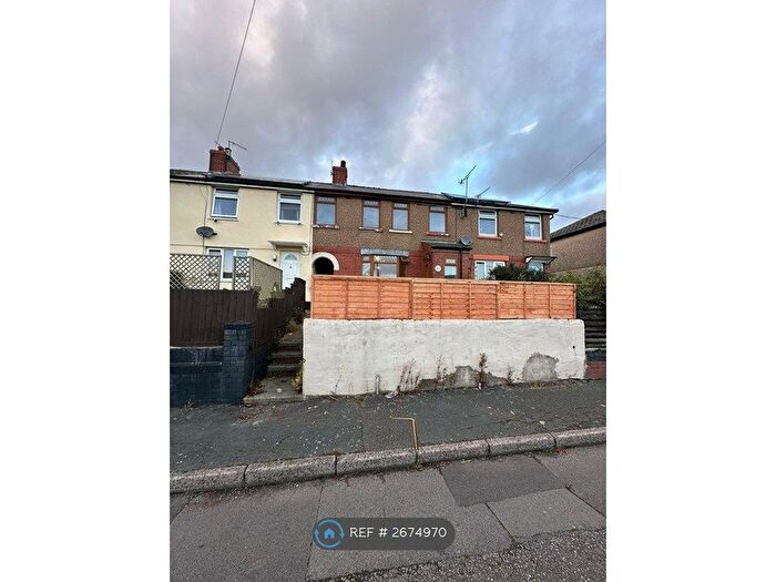 3 Bedroom Semi-Detached House To Rent In Hillrise, Abersychan, Pontypool, NP4