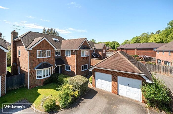 6 Bedroom Detached House For Sale In Viables Lane, Basingstoke, Hampshire, RG22