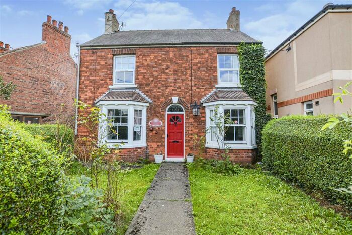 4 Bedroom Detached House For Sale In Carr Lane, Thealby, Scunthorpe, DN15