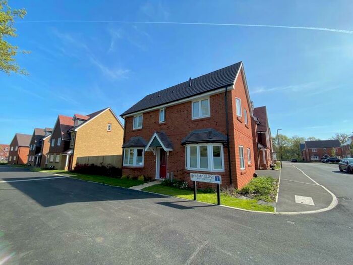 3 Bedroom Detached House To Rent In Ash, GU12