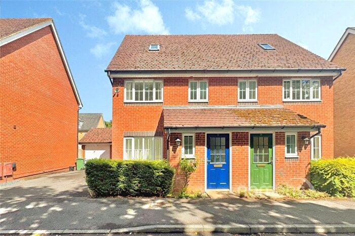 4 Bedroom Semi Detached House To Rent In Alford Close, Sandhurst, Berkshire, GU47