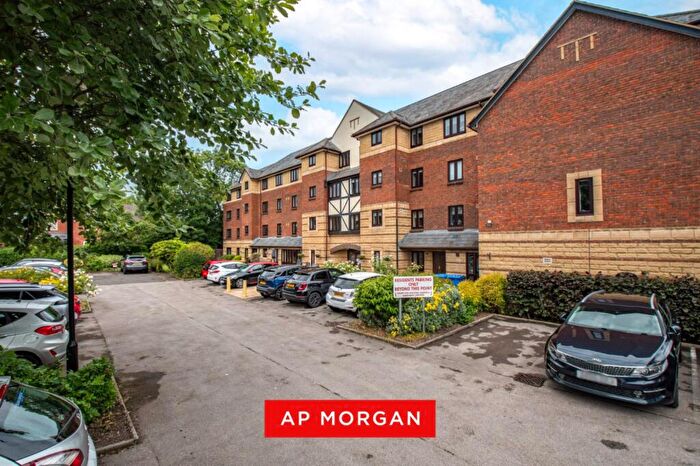 1 Bedroom Apartment For Sale In Belfry Drive, Wollaston, Stourbridge, West Midlands, DY8