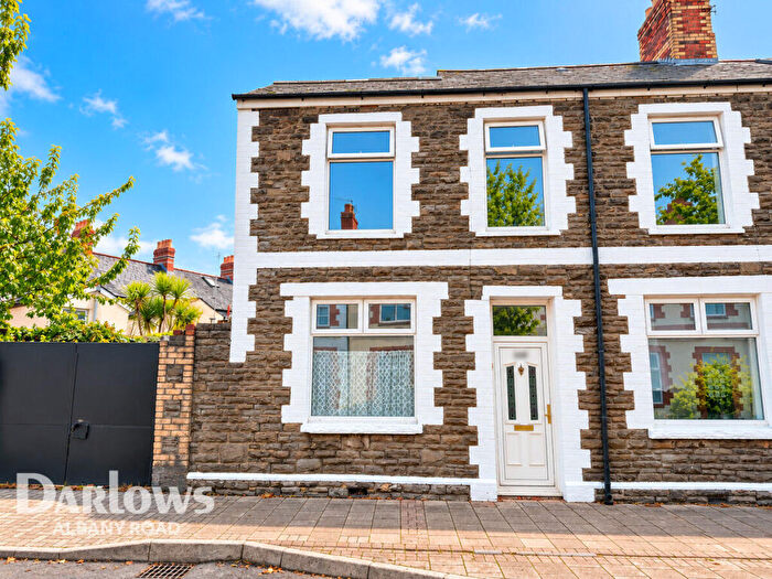 3 Bedroom End Of Terrace House For Sale In Pearl Street, Cardiff, CF24