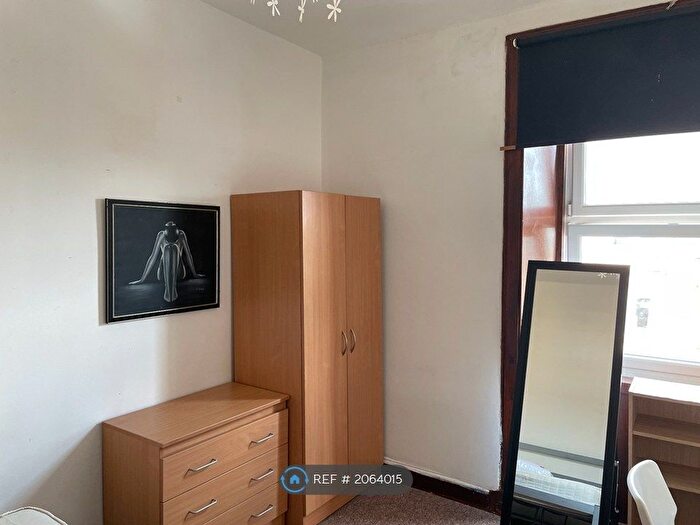 4 Bedroom Flat To Rent In Wilton St, Glasgow, G20